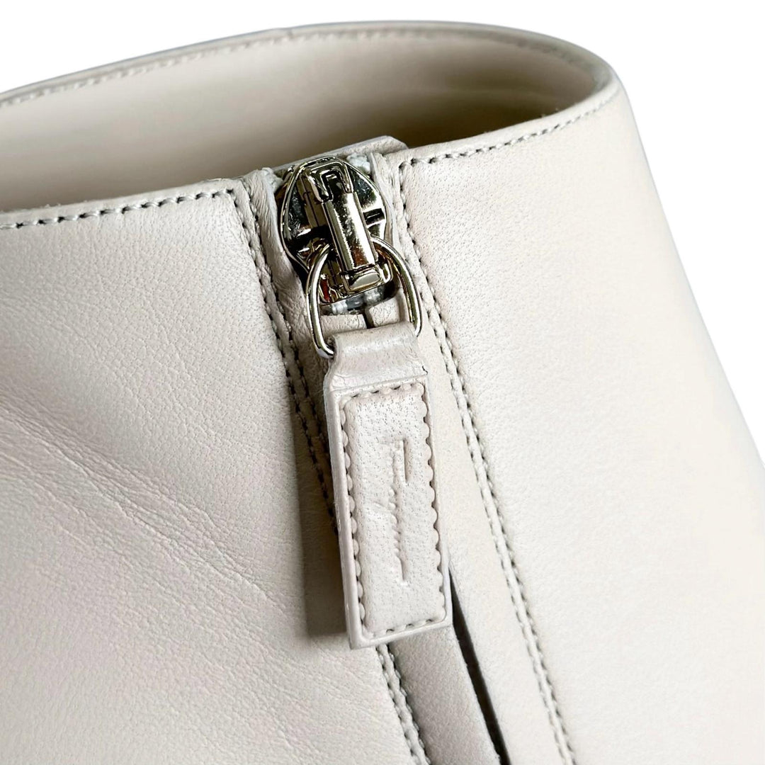 Excellent Salvatore Ferragamo short boots Gancini Side Zip beige Women 5.5