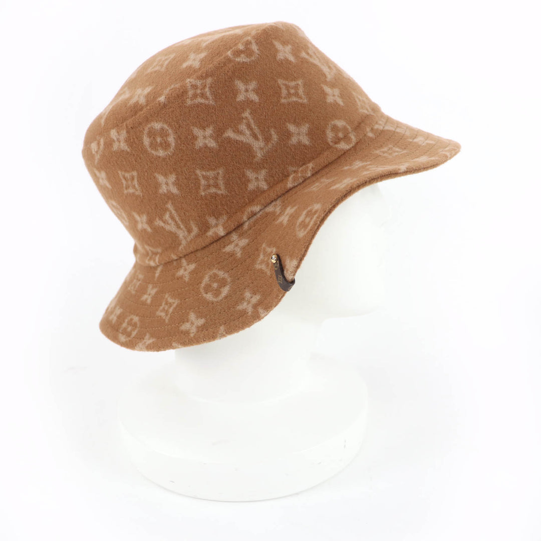 Excellent LOUIS VUITTON hat Carry on Monogram Pattern Reversible Bucket M M77295