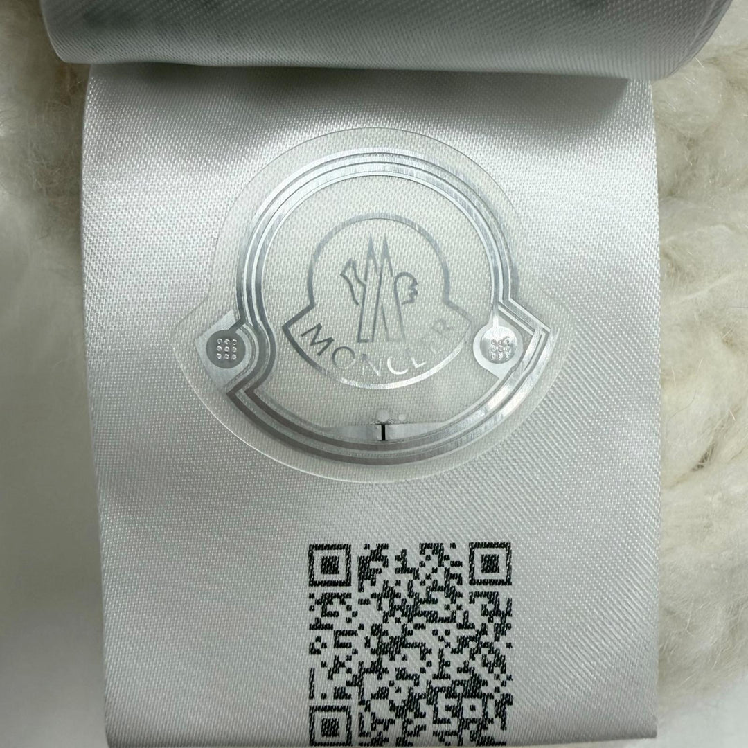 Pristine MONCLER GRENOBLE Knit cap BERRETTO TRICOT Logo patch