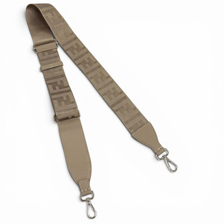 Excellent FENDI Shoulder strap Zucca Pattern leather with pockets Gurege