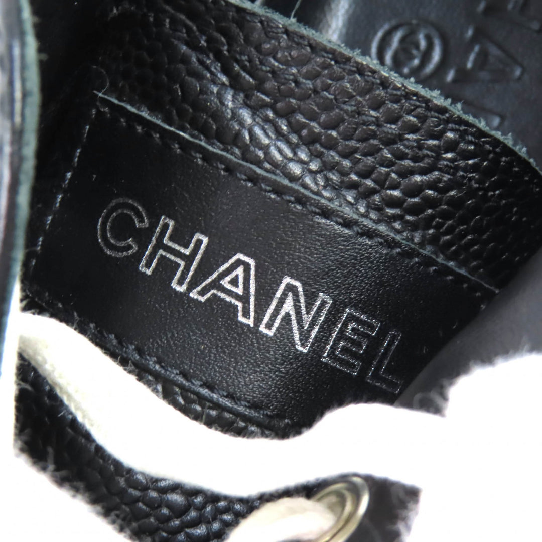 Great CHANEL Low cut sneakers COCO Mark Matelasse Quilting Caviar skin 38 G26563
