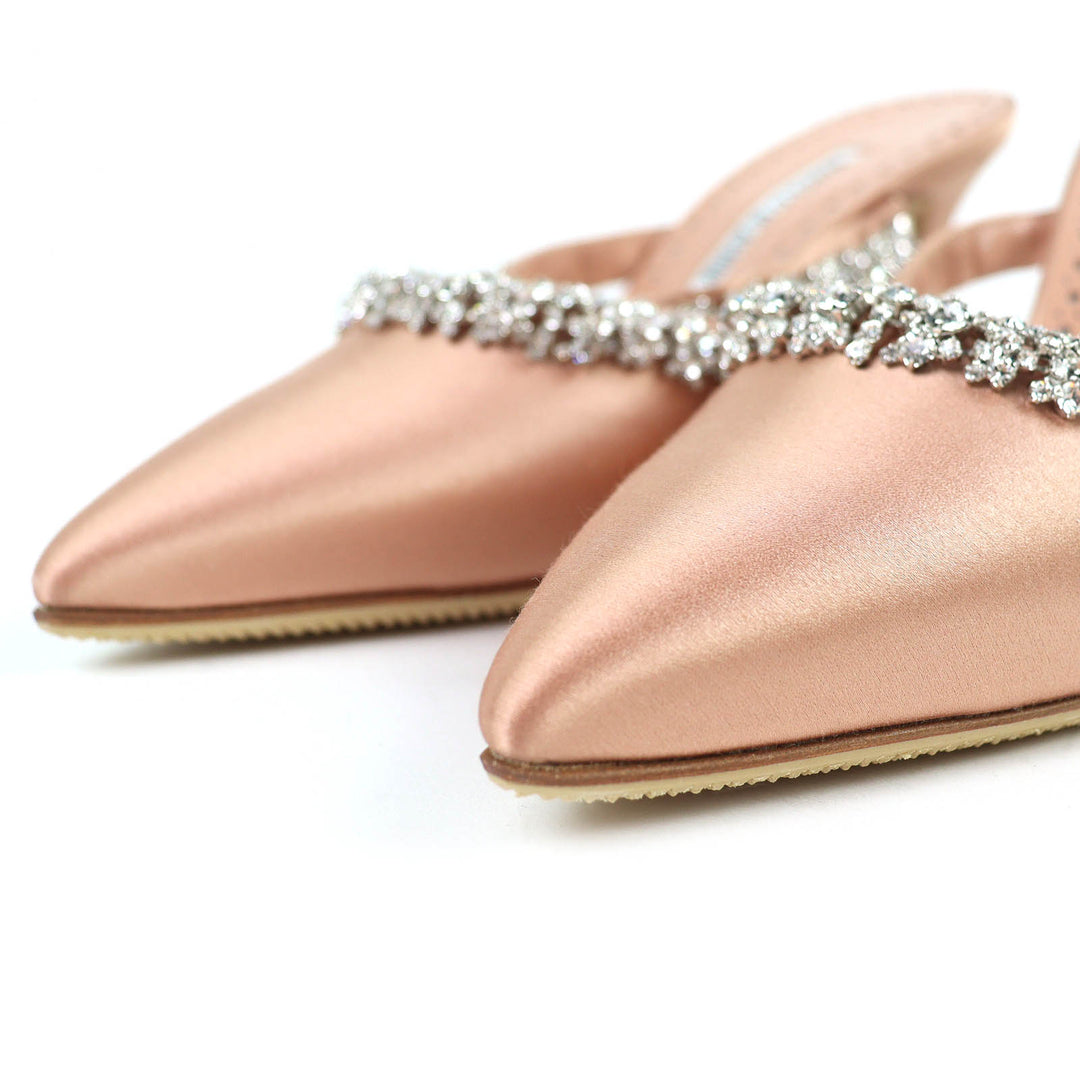Excellent MANOLO BLAHNIK Mule VEDADAMU Crystal jewel trim pointed toe satin 37.5