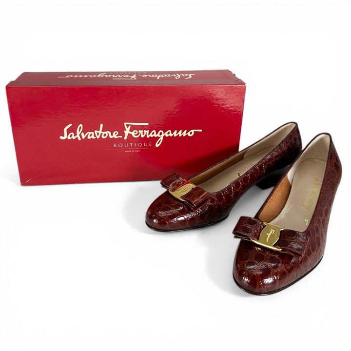 Pristine Salvatore Ferragamo pumps VARA Croco embossed Brown Women 7.5