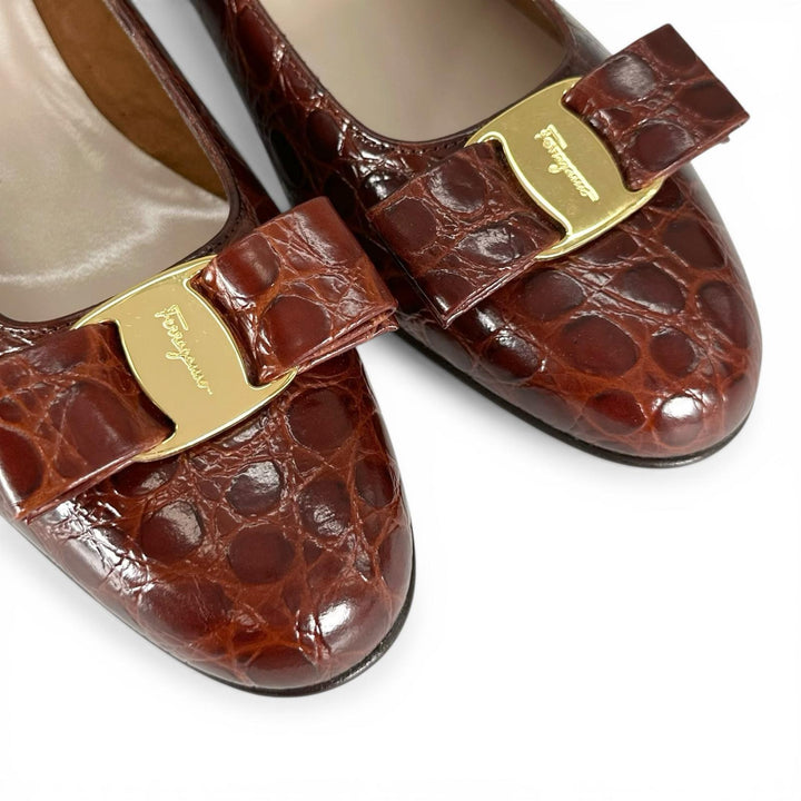 Pristine Salvatore Ferragamo pumps VARA Croco embossed Brown Women 7.5