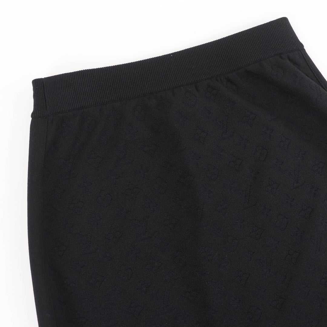 Excellent LOUIS VUITTON skirt Monogram embossed knee-length tight black silk S