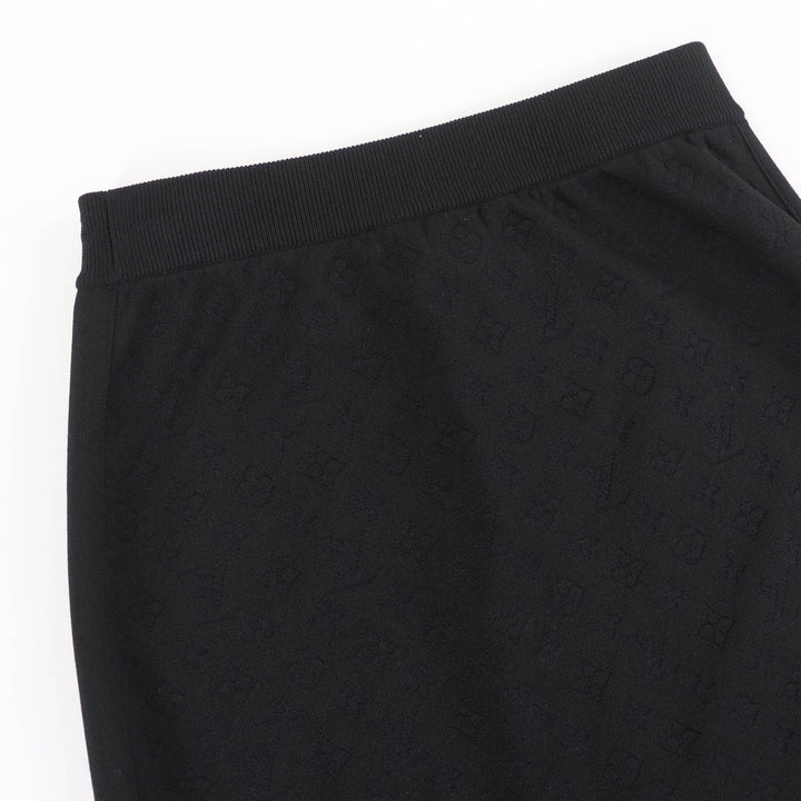 Excellent LOUIS VUITTON skirt Monogram embossed knee-length tight black silk S