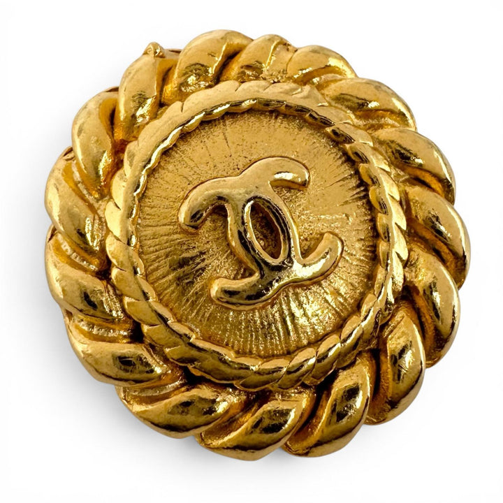 Great CHANEL button COCO Mark Gold Buttons with Back Logo gold Women