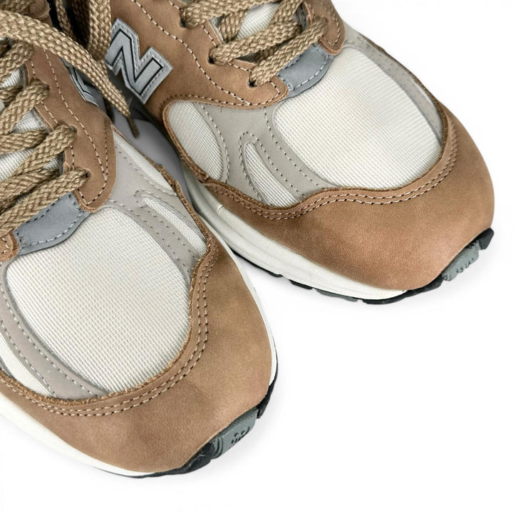 Pristine NEW BALANCE sneakers 991v2 Brown leather mens 7.5 U991TB2