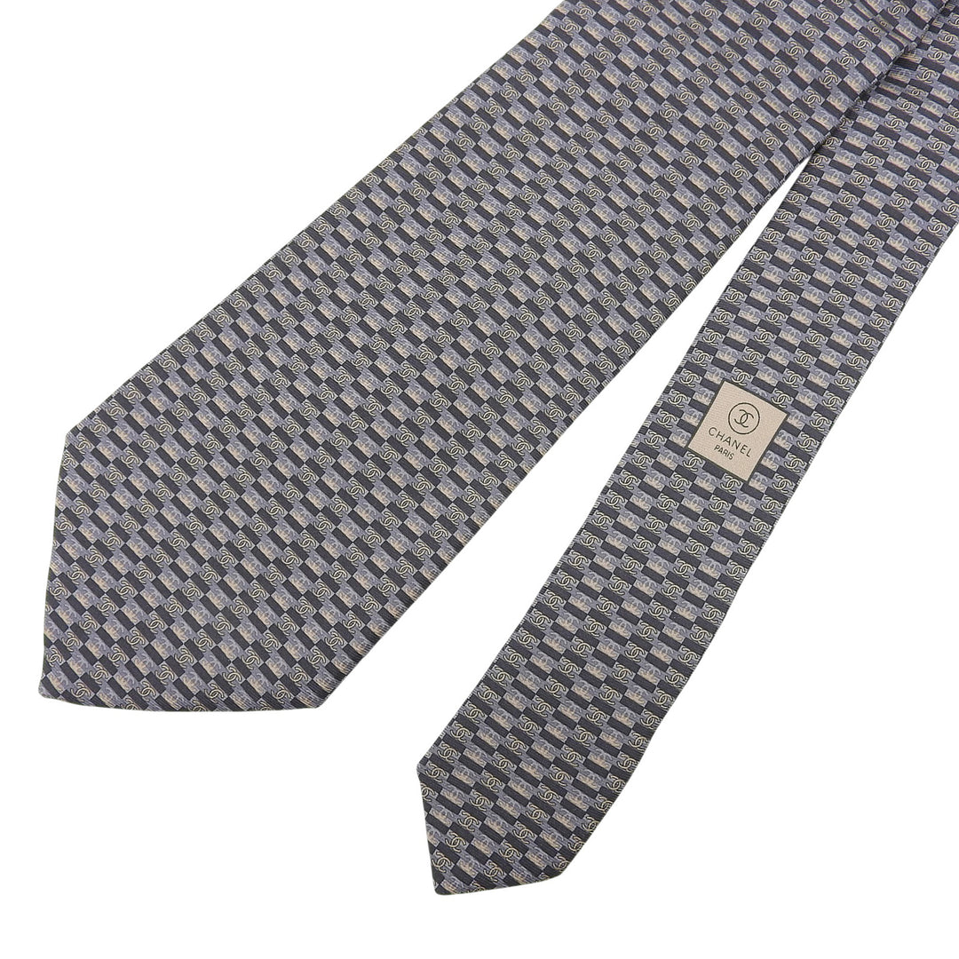 Pristine CHANEL tie COCO MarkPattern all-over print black silk mens