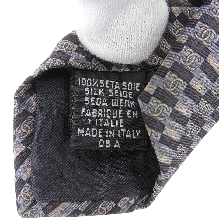 Pristine CHANEL tie COCO MarkPattern all-over print black silk mens