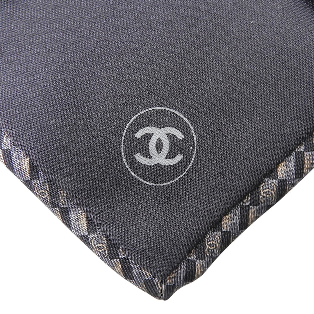 Pristine CHANEL tie COCO MarkPattern all-over print black silk mens