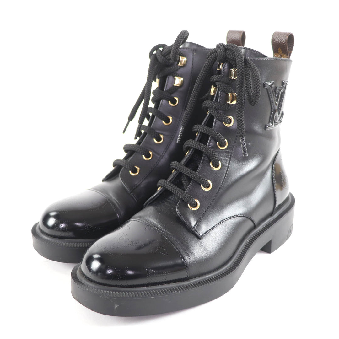 Great LOUIS VUITTON boots Citizen Line Monogram leather shoes with LV patch. 36
