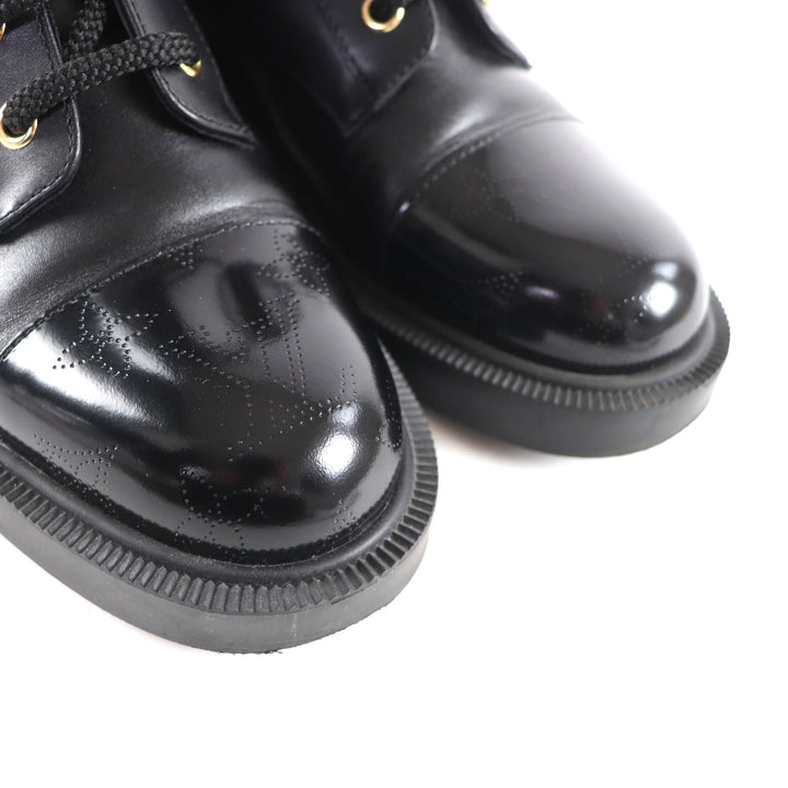 Great LOUIS VUITTON boots Citizen Line Monogram leather shoes with LV patch. 36