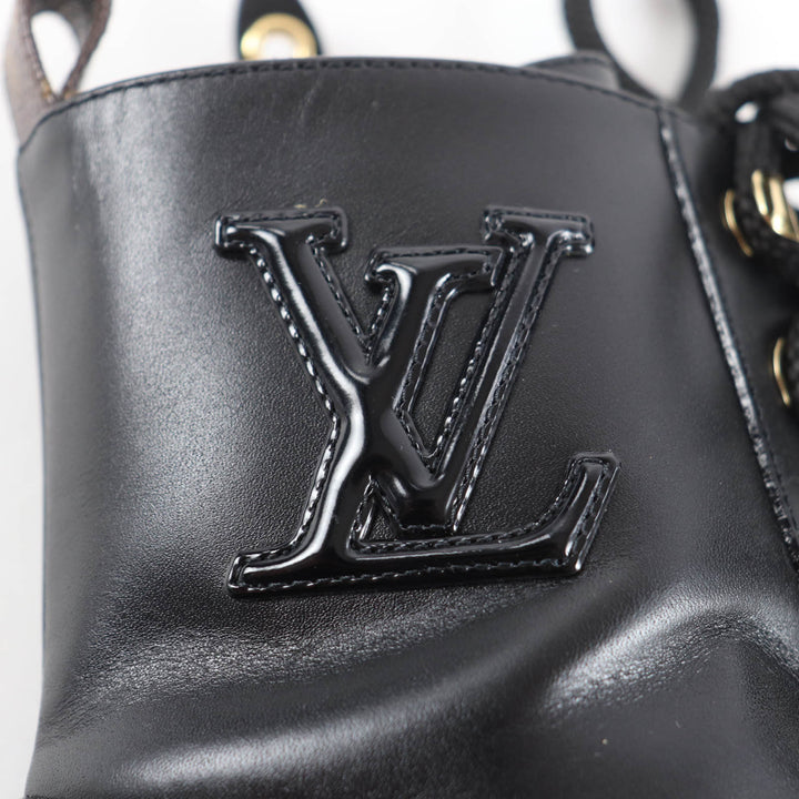 Great LOUIS VUITTON boots Citizen Line Monogram leather shoes with LV patch. 36