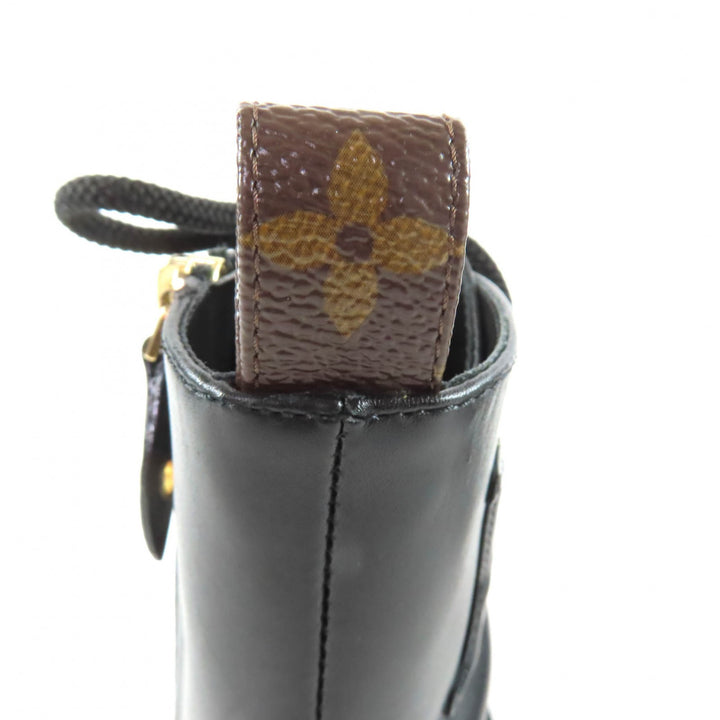 Great LOUIS VUITTON boots Citizen Line Monogram leather shoes with LV patch. 36