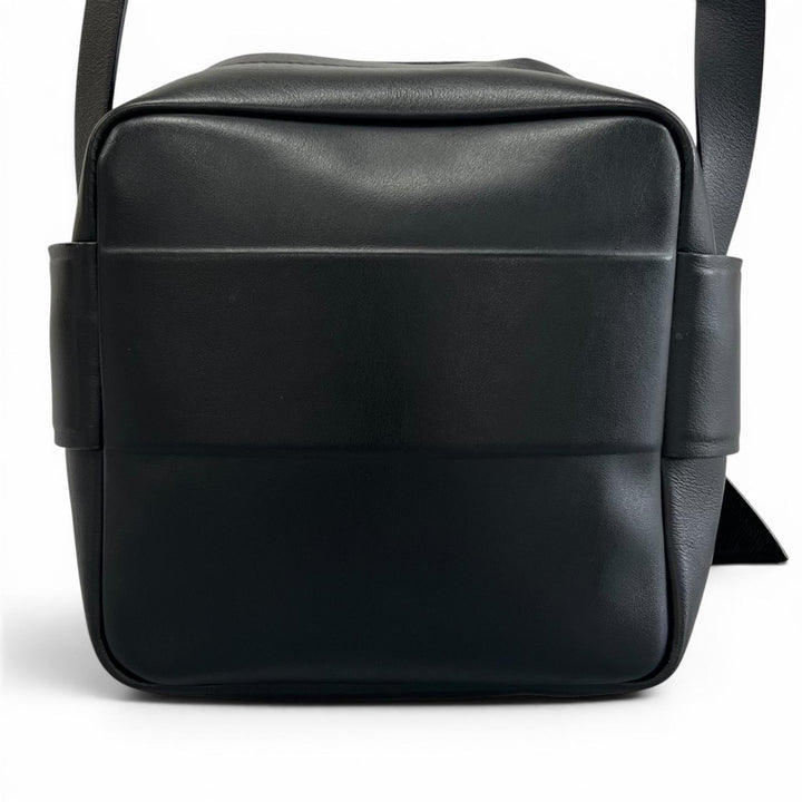 Great ACNE STUDIOS Shoulder Bag Musubi Camera Bag black leather Women