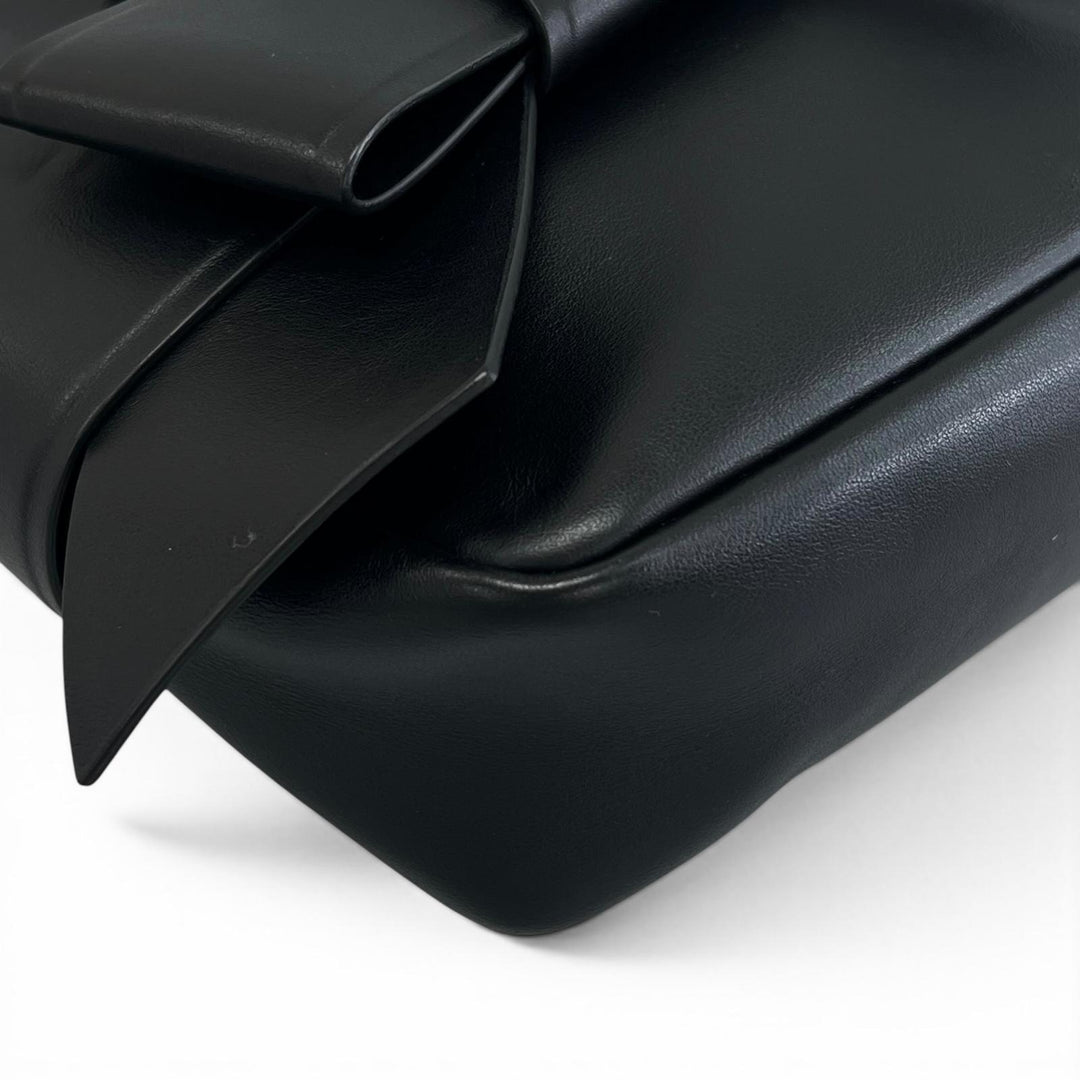 Great ACNE STUDIOS Shoulder Bag Musubi Camera Bag black leather Women