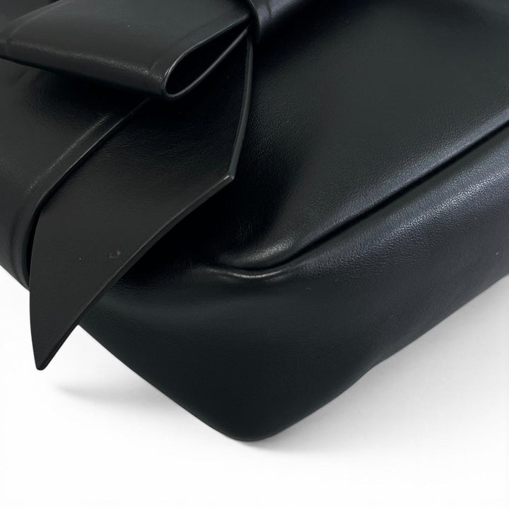 Great ACNE STUDIOS Shoulder Bag Musubi Camera Bag black leather Women