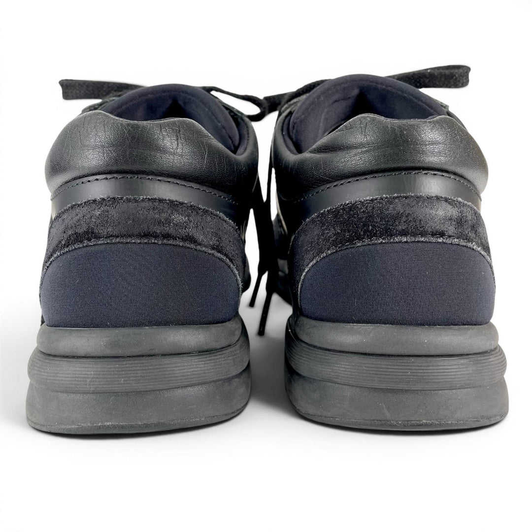 Great CHANEL Low cut sneakers With COCO Mark black leather Women 39 G33745