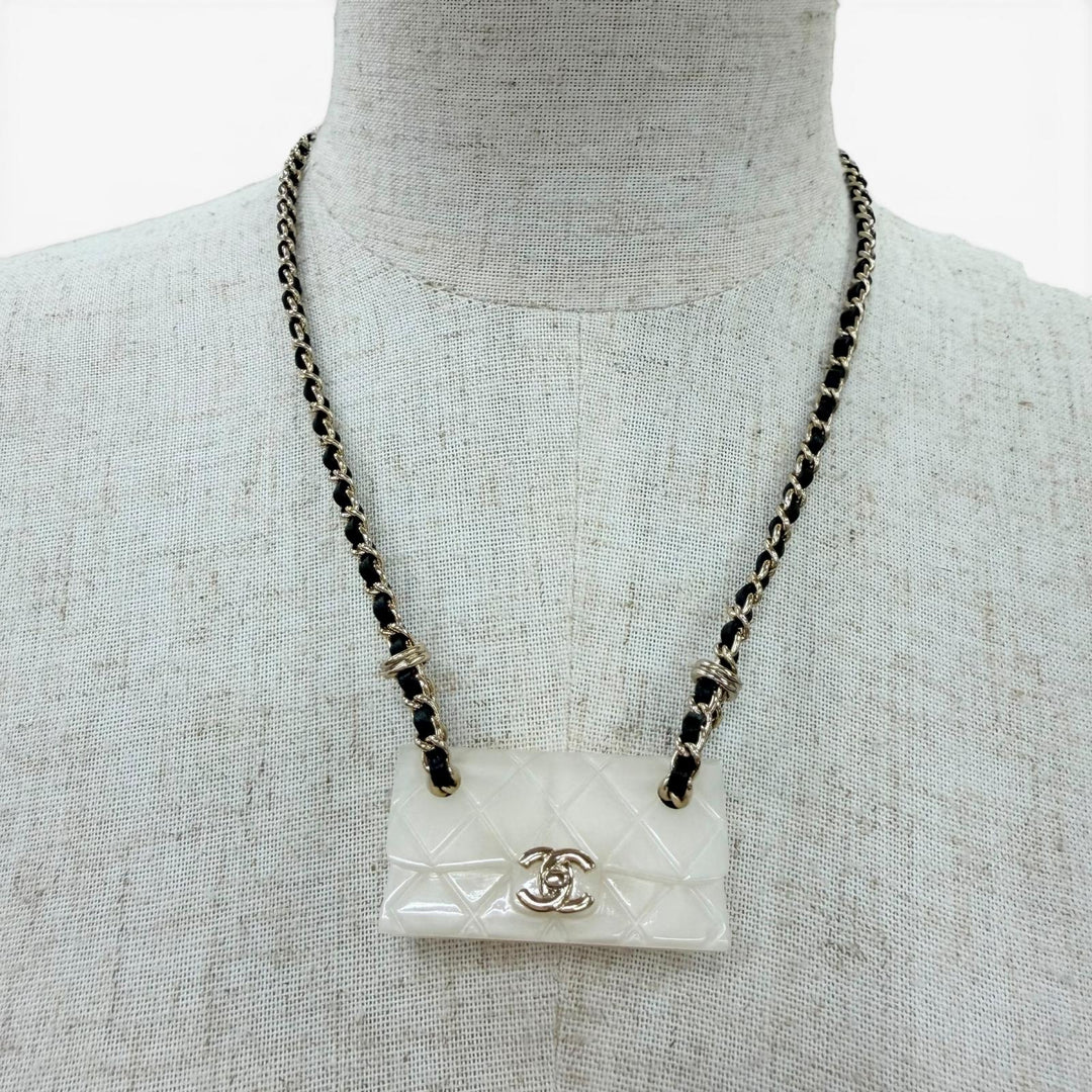 Excellent CHANEL Necklace Matelassé bag motif COCO Mark Chain Ivory Women B23C