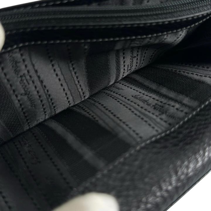 Pristine Salvatore Ferragamo Purse Gancini long wallet black leather Women