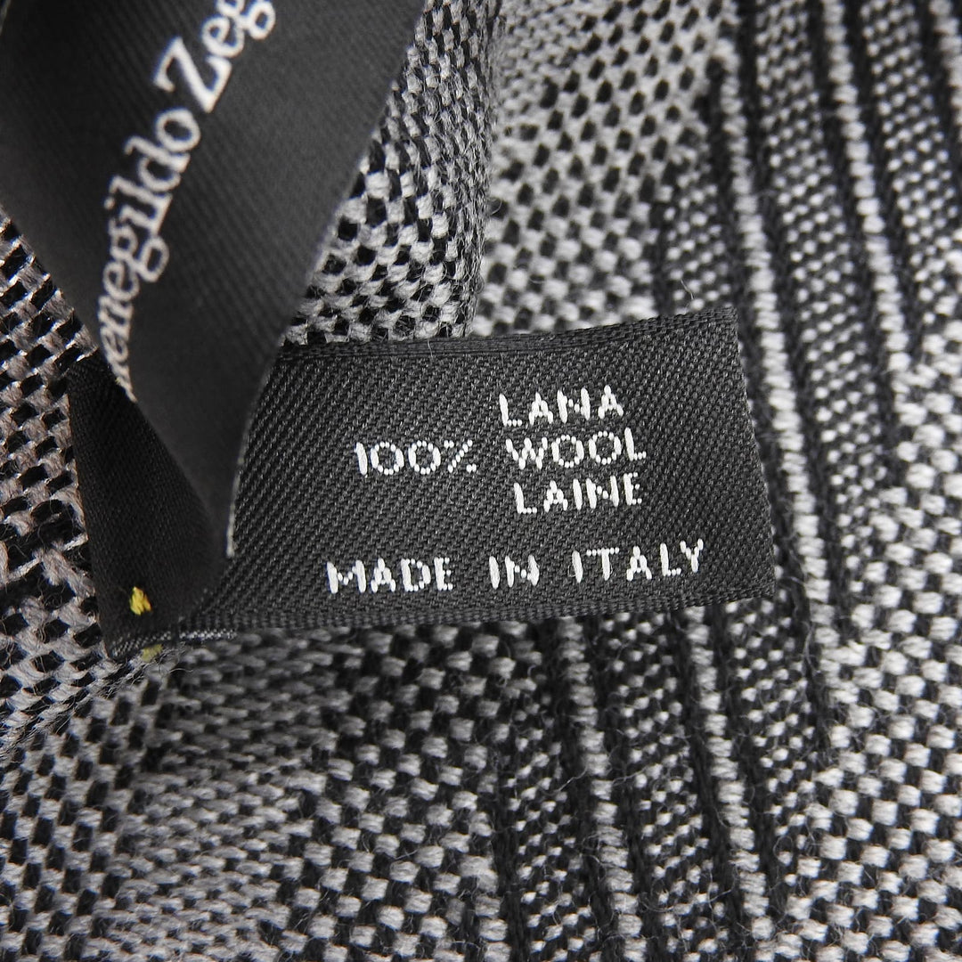 Excellent Ermenegildo Zegna Scarf Logo included, fringe gray wool mens