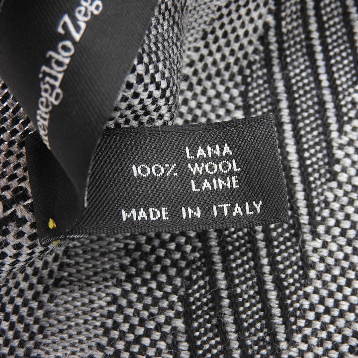Excellent Ermenegildo Zegna Scarf Logo included, fringe gray wool mens
