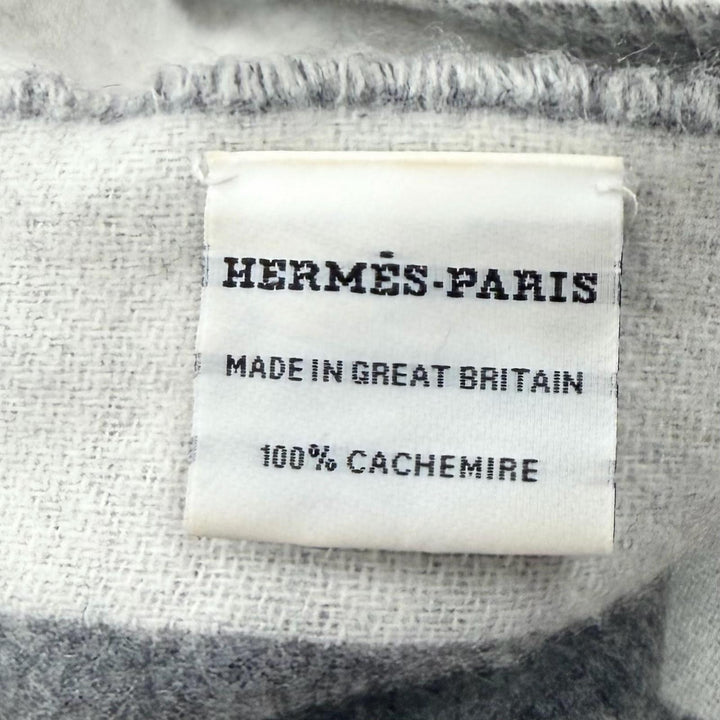 Great HERMES Scarf love story With fringe gray cashmere Women