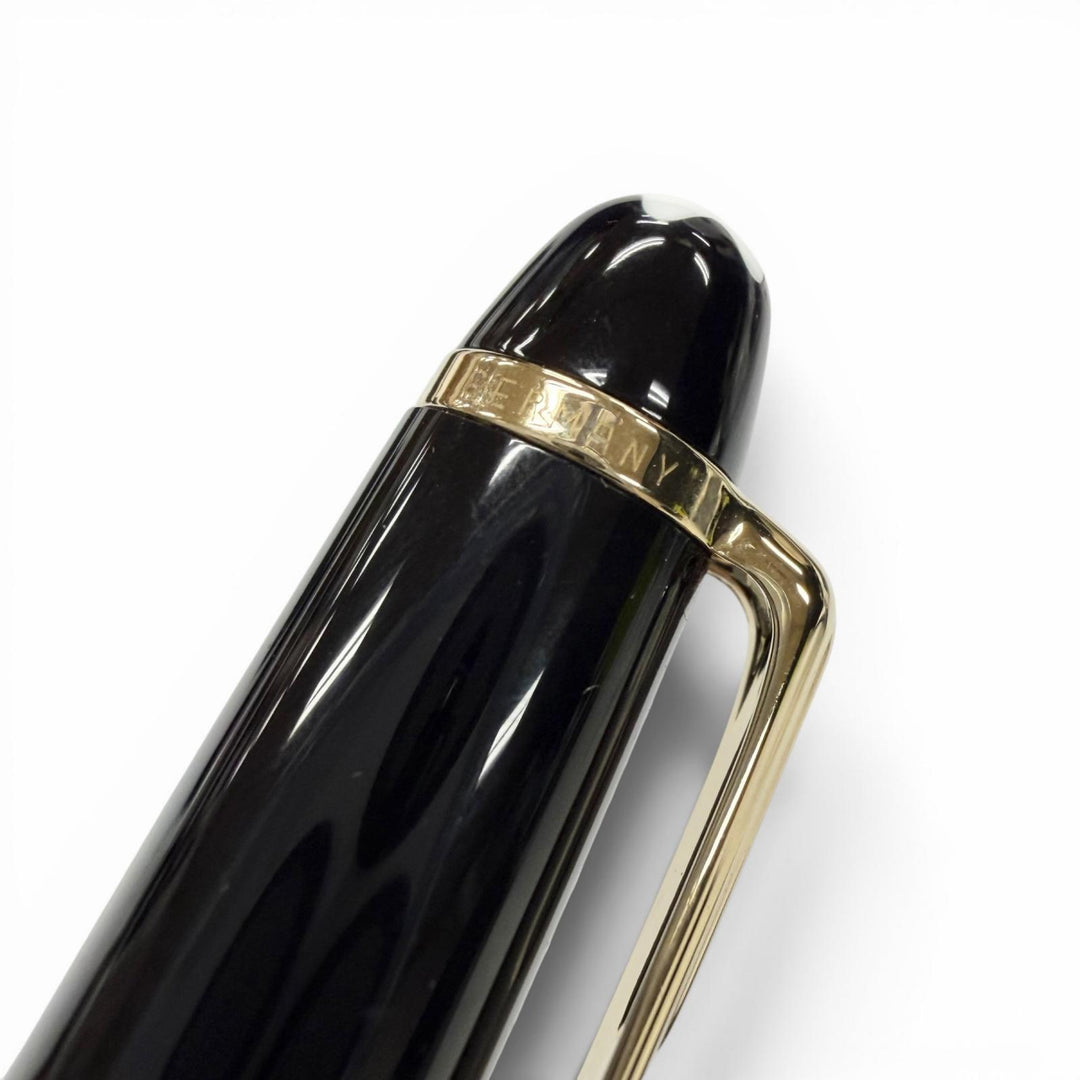 Excellent MONTBLANC fountain pen Meisterstück Classic white star black 14K mens