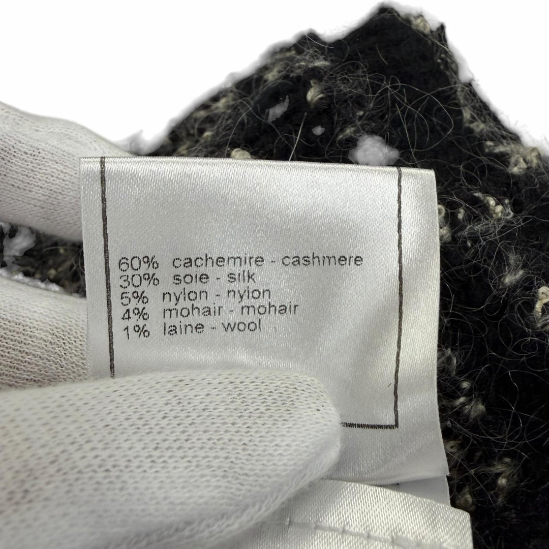 Great CHANEL Knit cap Mohair blend COCO Mark Black cashmere 2 06A P29588K00205