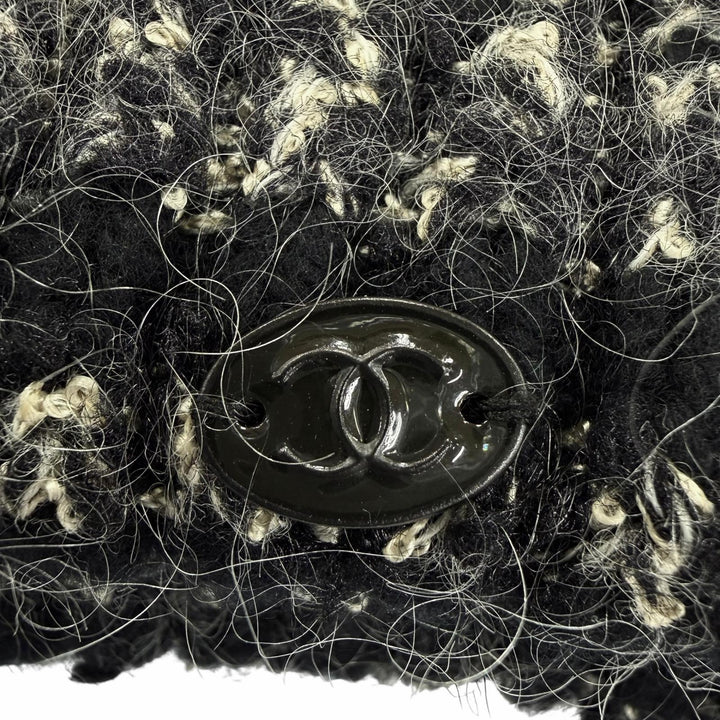 Great CHANEL Knit cap Mohair blend COCO Mark Black cashmere 2 06A P29588K00205