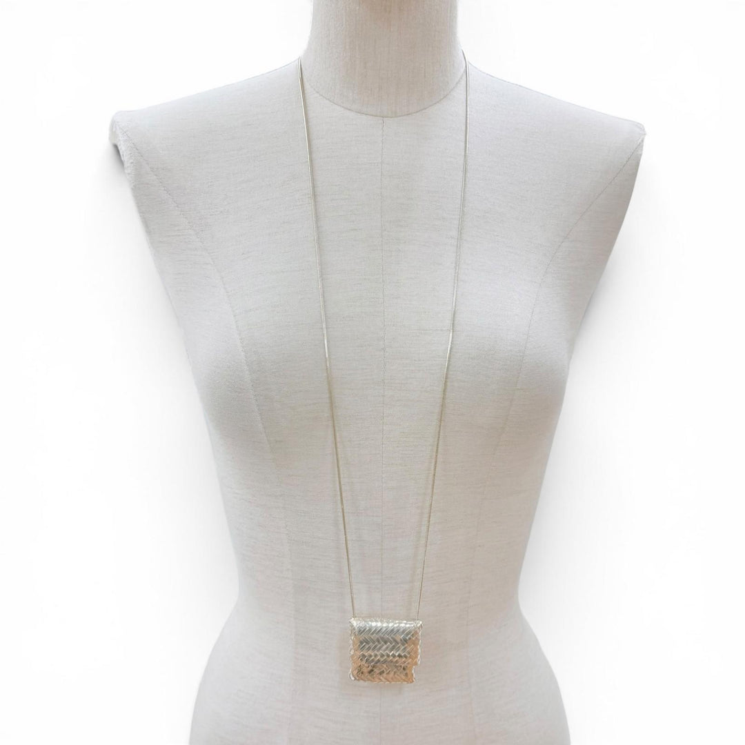 Great TIFFANY&Co. Necklace Pill case with mesh pocket Silver 925 Women