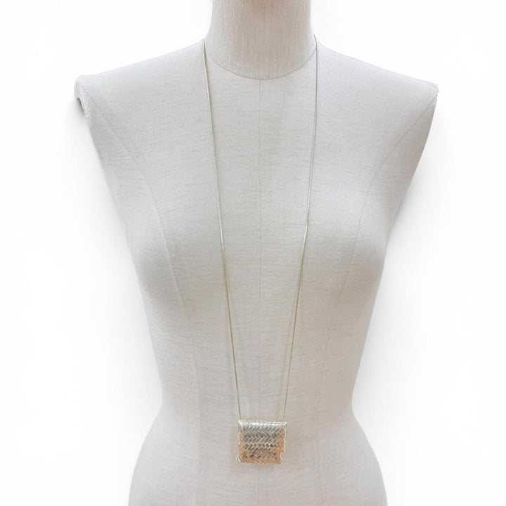 Great TIFFANY&Co. Necklace Pill case with mesh pocket Silver 925 Women