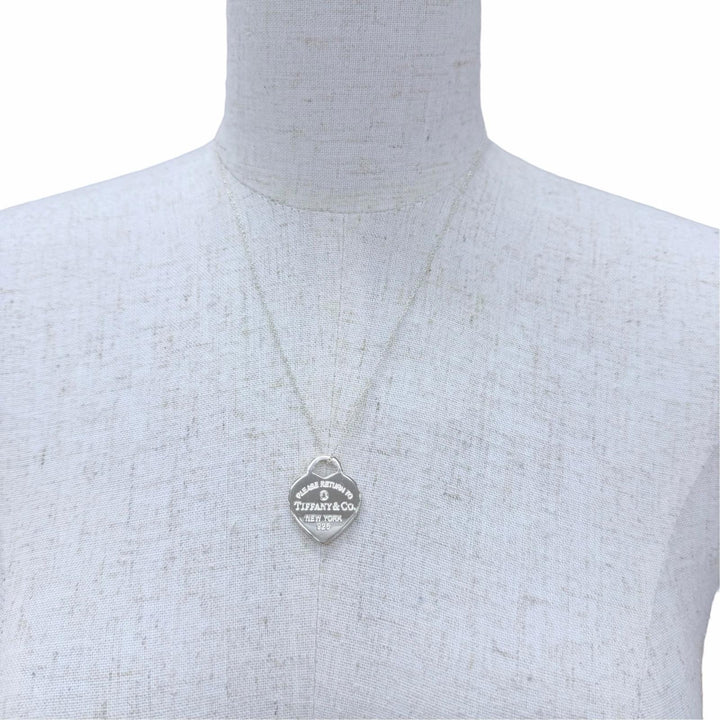 Great TIFFANY&Co. Heart Tag Medium 1P Diamond Necklace Silver AG925 Women