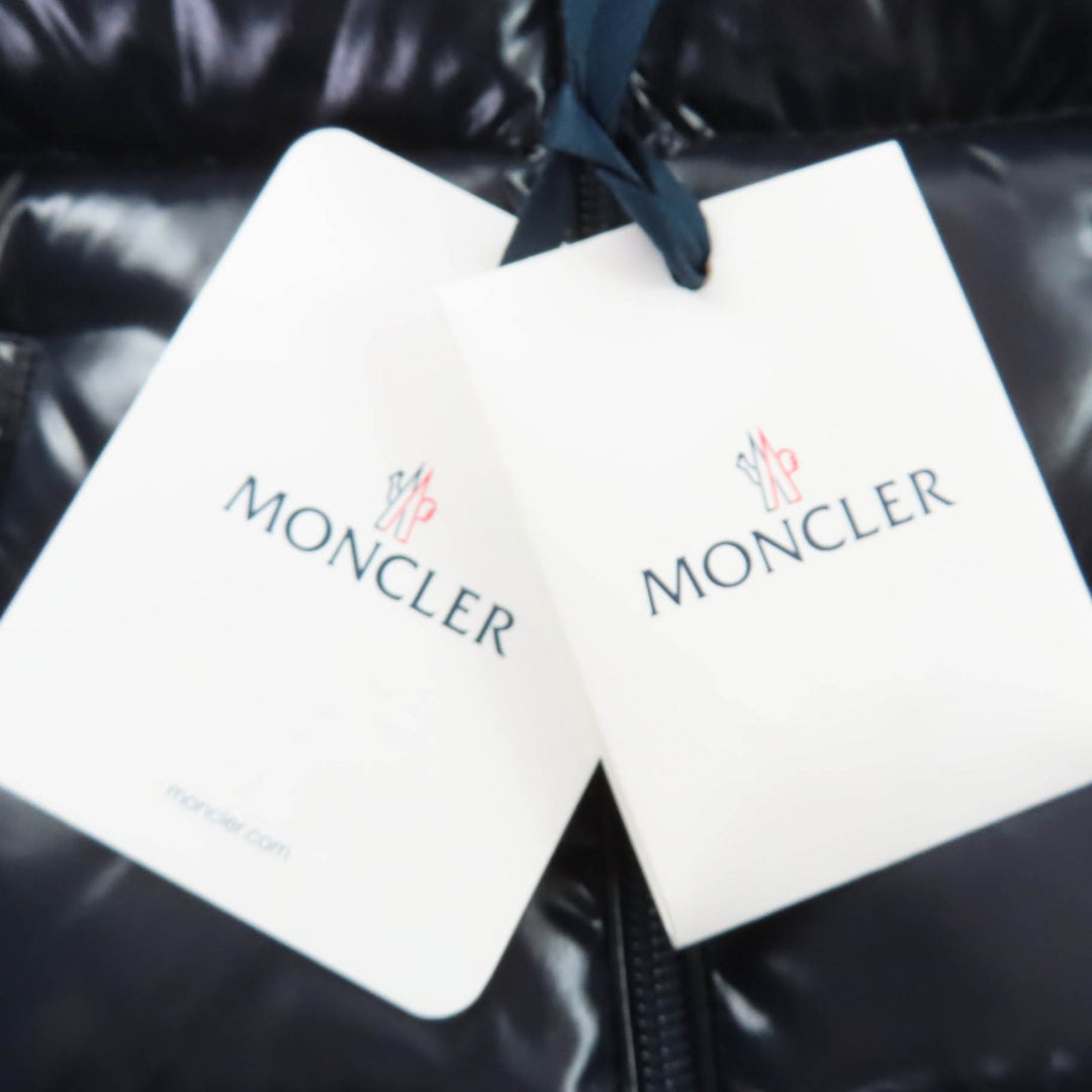 Pristine MONCLER Down jacket MAYA Logo patch and hood Navy Nylon Kids