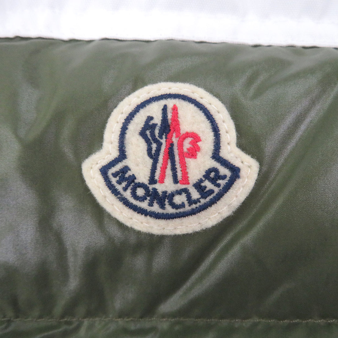 Great MONCLER Down vest GENICHI GILET BORN TO PROTECT Logo Patch