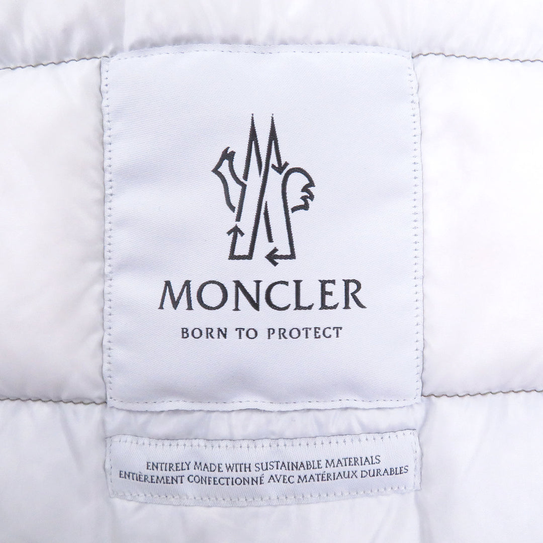 Great MONCLER Down vest GENICHI GILET BORN TO PROTECT Logo Patch