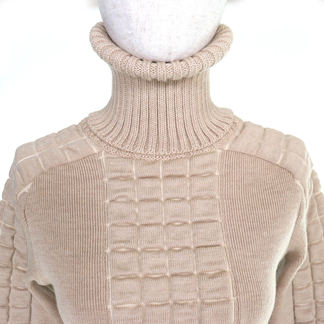 Great CHANEL COCO Mark Chocolate Bar Turtleneck Long-Sleeve Knit 38 00A P16507