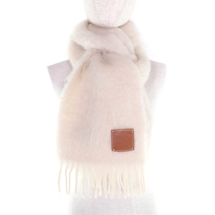 Excellent LOEWE Scarf Fringe with Anagram leather patch Ivory mohair 28003861