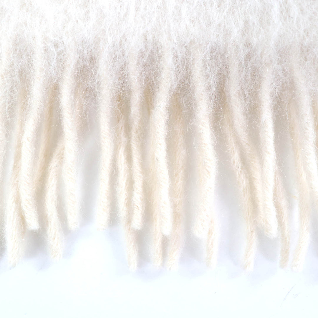 Excellent LOEWE Scarf Fringe with Anagram leather patch Ivory mohair 28003861