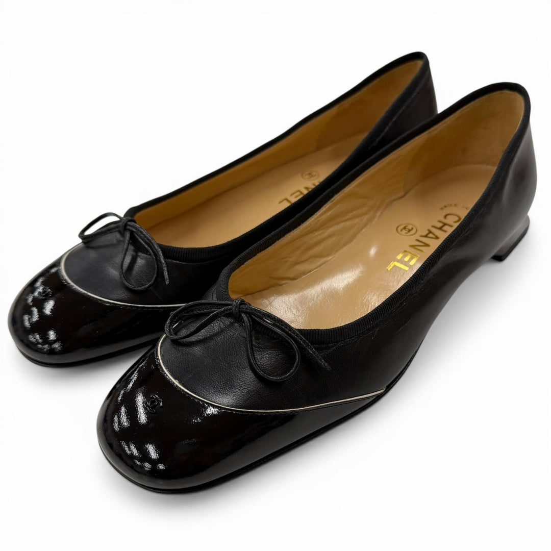 Discounted Excellent CHANEL pumps black leather Women 36.5