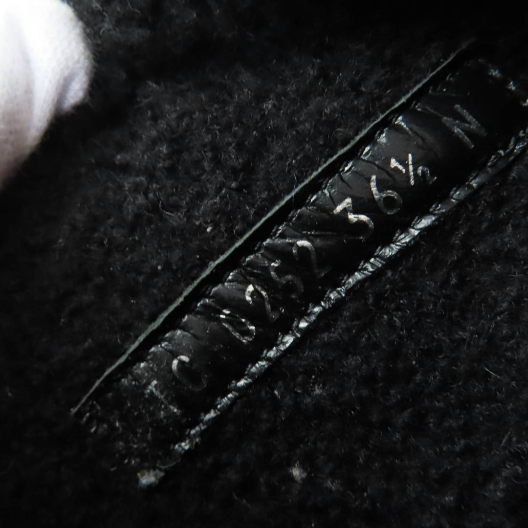 Great LOUIS VUITTON short boots LV logo shearling boots black Mouton Women 36.5