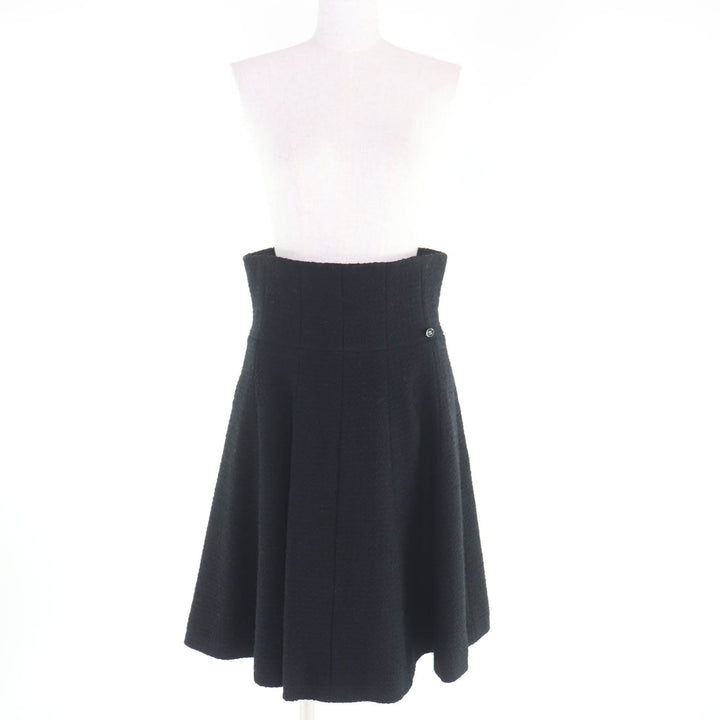 Excellent CHANEL flare skirt black wool Women 40 P50309