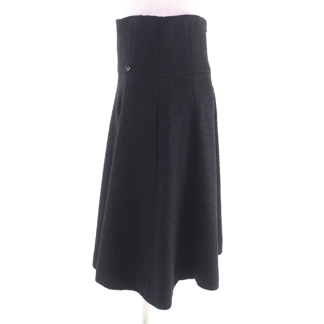Excellent CHANEL flare skirt black wool Women 40 P50309