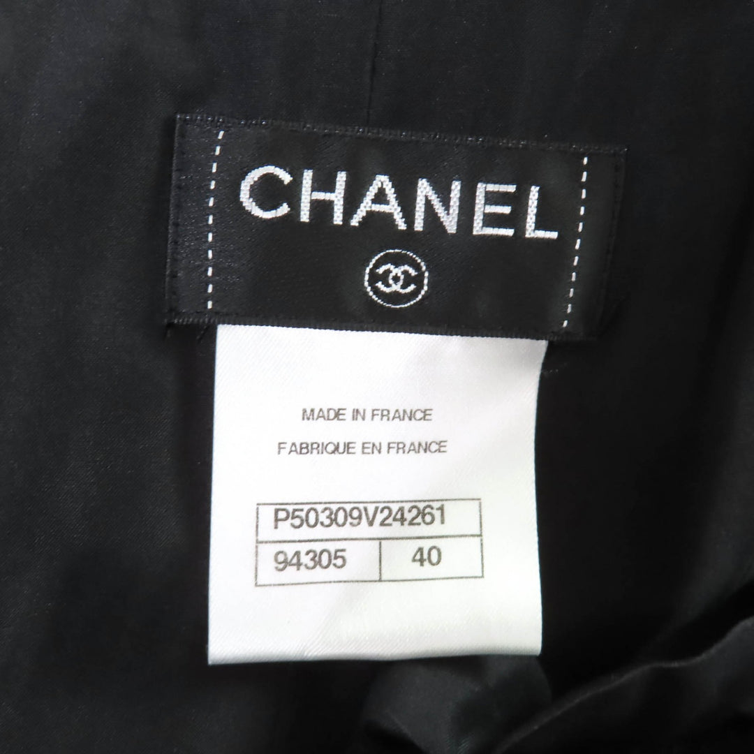 Excellent CHANEL flare skirt black wool Women 40 P50309