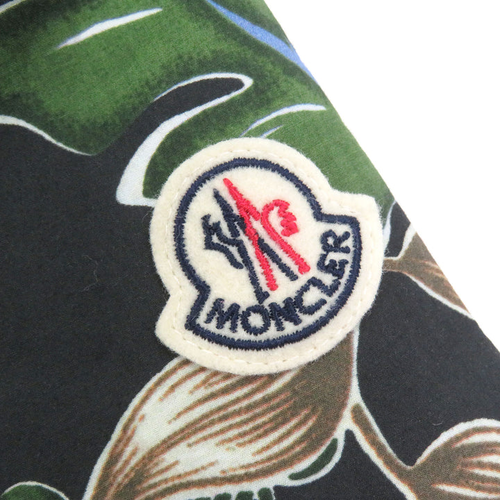 Pristine MONCLER Short sleeve shirt CAMICIA Botanical print, all-over logo patch