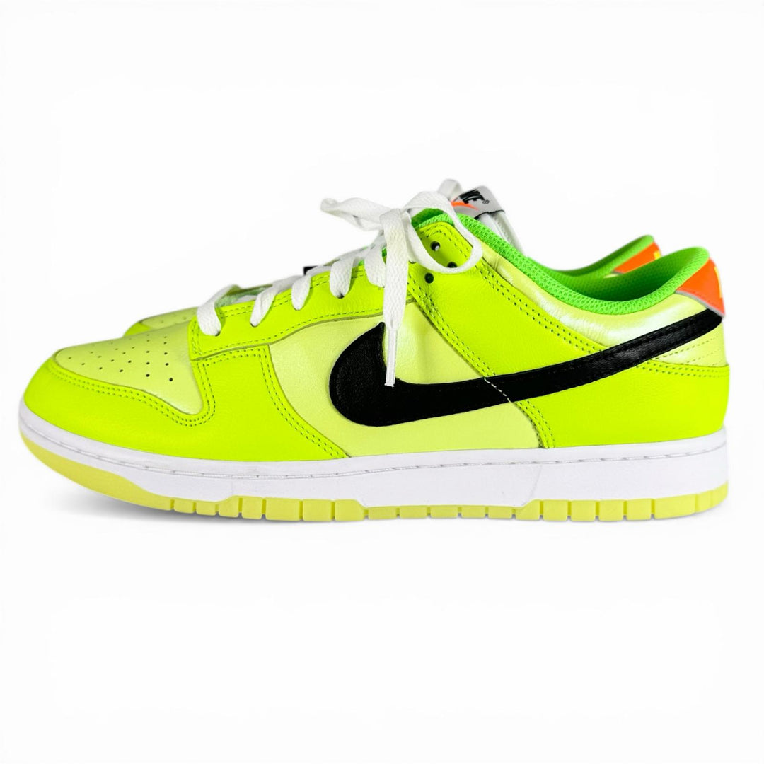 Pristine NIKE Low cut sneakers DUNK LOW SE VOLT leather mens 29cm FJ4610-702