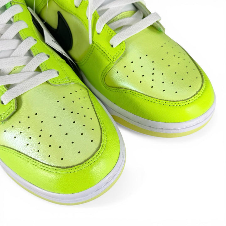 Pristine NIKE Low cut sneakers DUNK LOW SE VOLT leather mens 29cm FJ4610-702