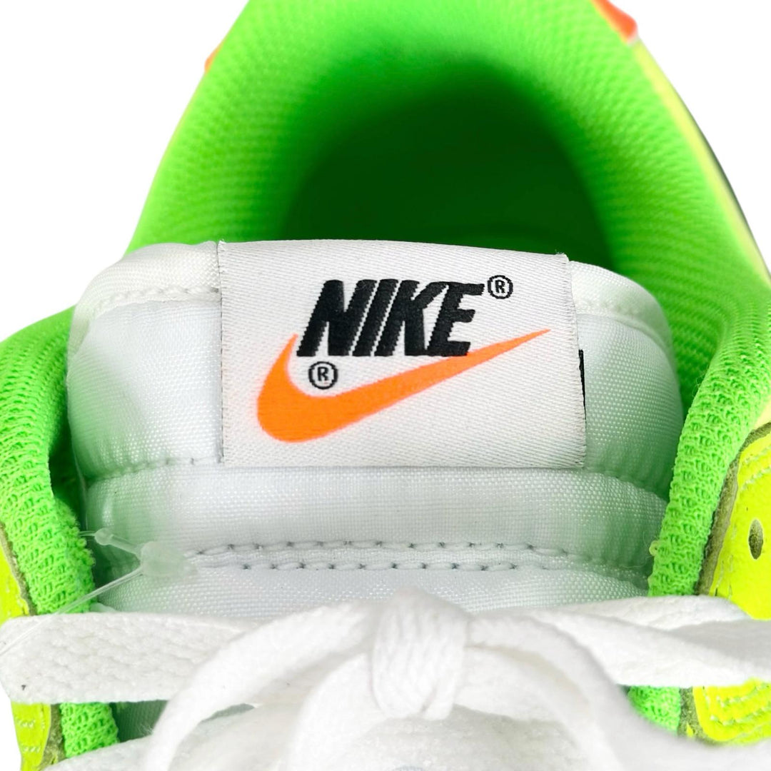 Pristine NIKE Low cut sneakers DUNK LOW SE VOLT leather mens 29cm FJ4610-702