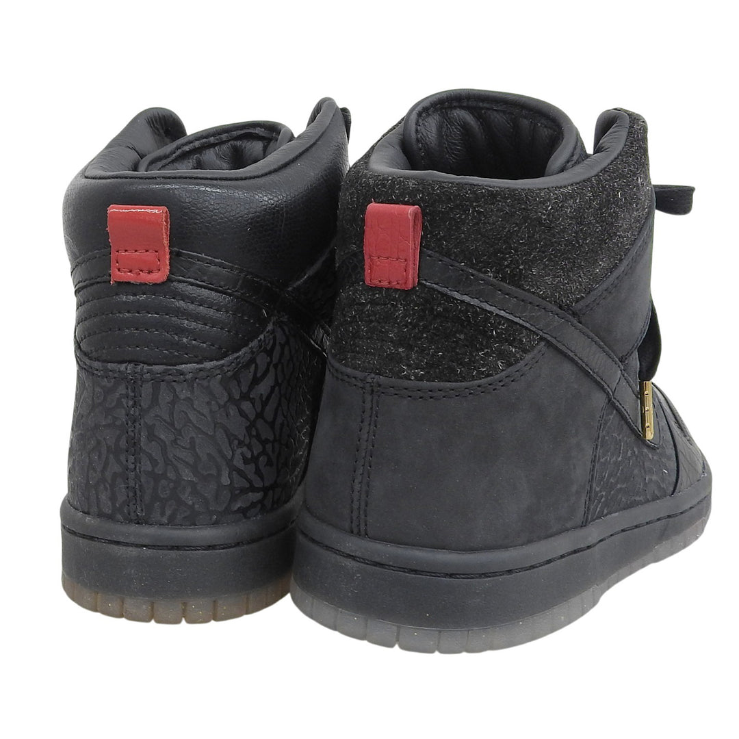 Pristine NIKE sneakers black leather mens 26 503766-001